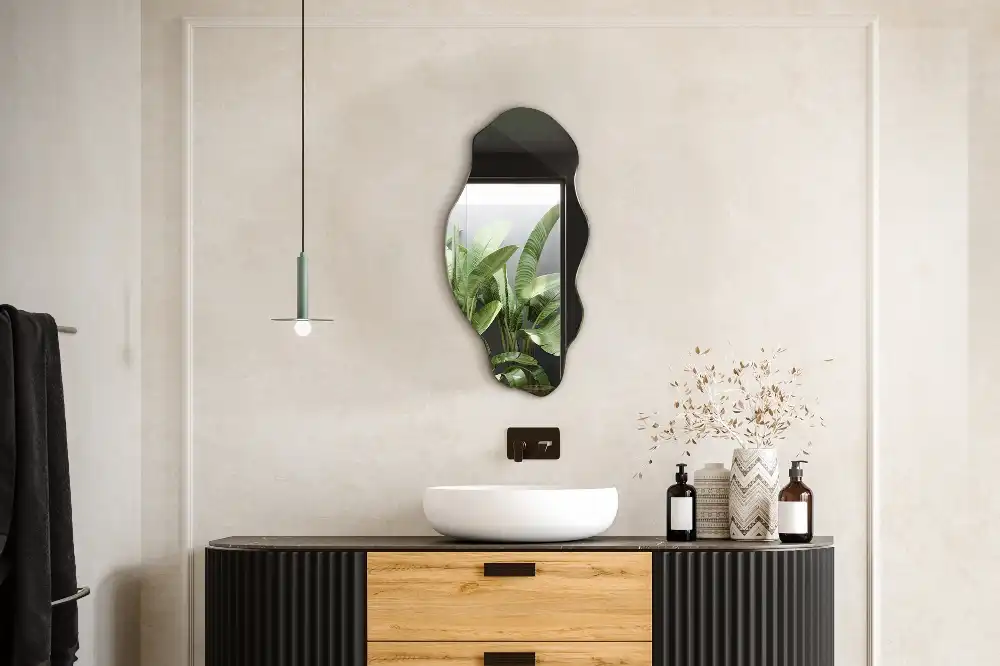 Odd shaped mirror wall original decoration