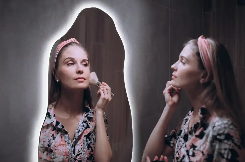 Organic mirror with led lights stylish