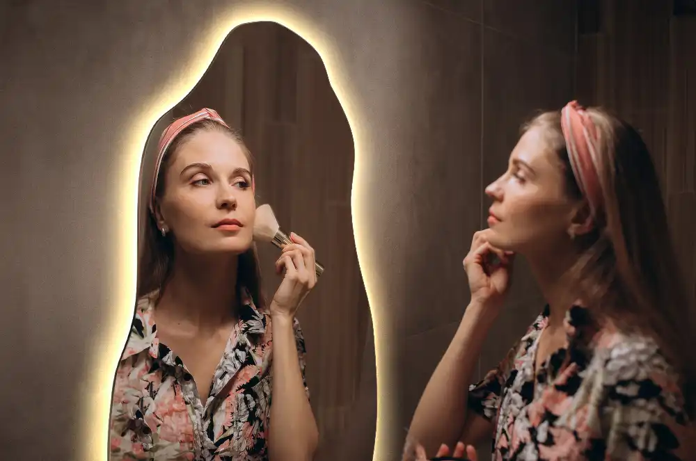 Organic mirror with led lights stylish