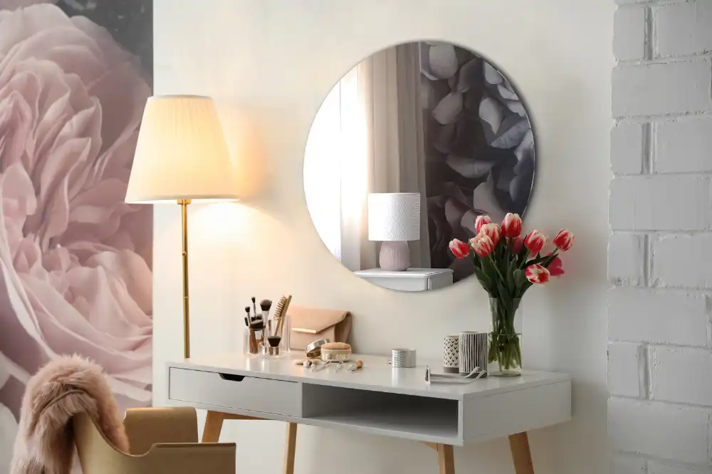 Round decorative mirror without frame
