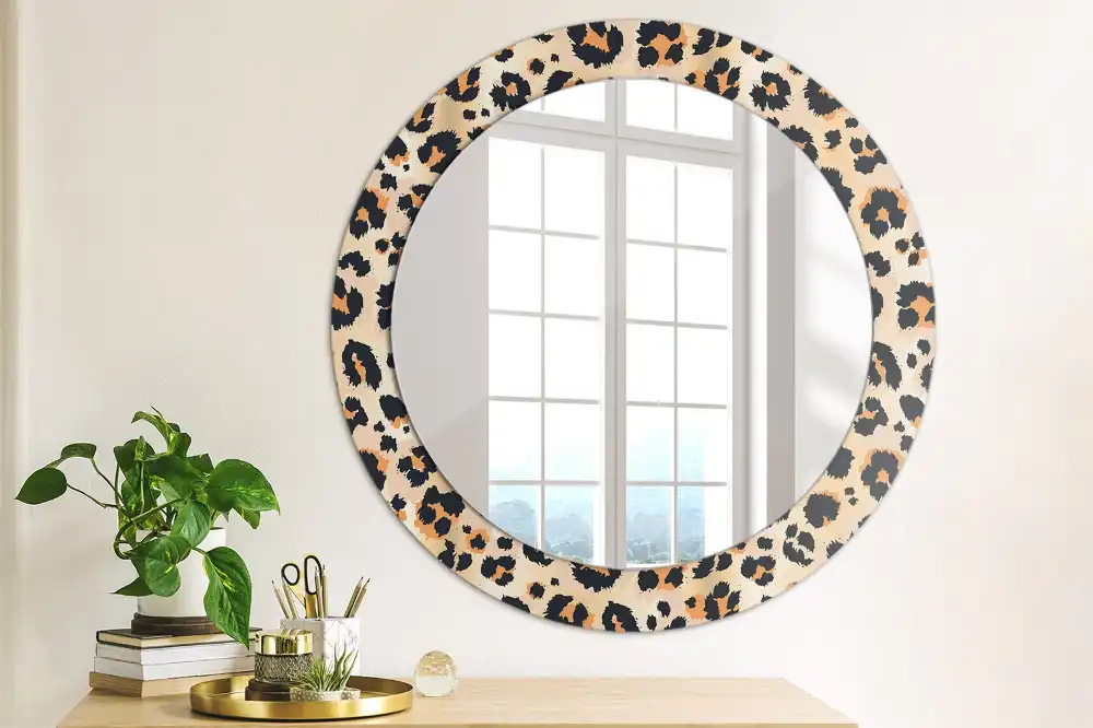 Round mirror frame with print Spotted pattern