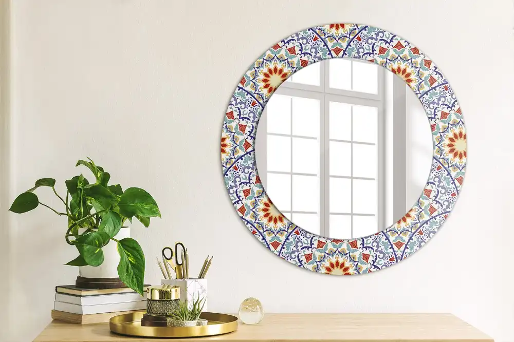 Round printed mirror Oriental composition
