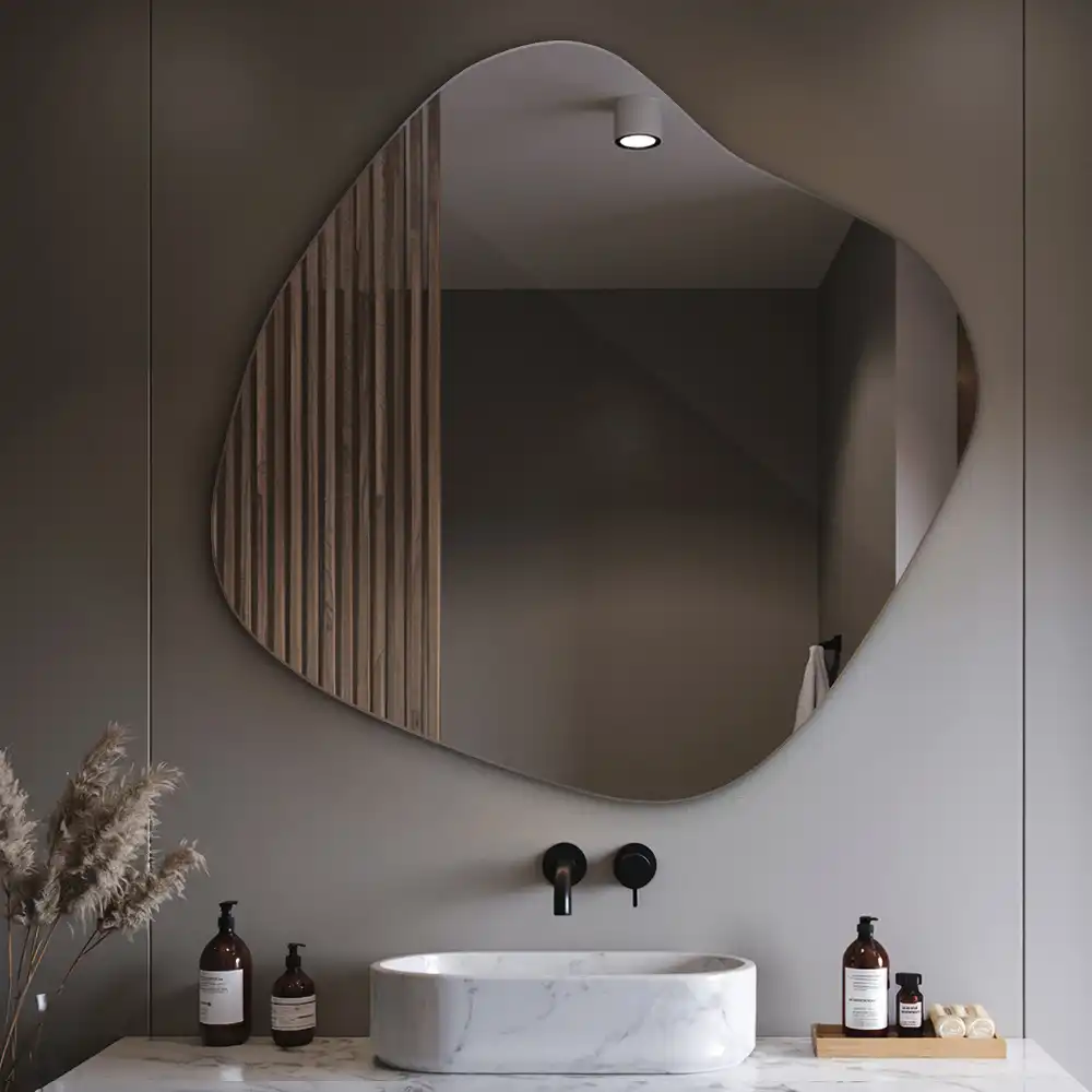 Splash shaped mirror striking accessory