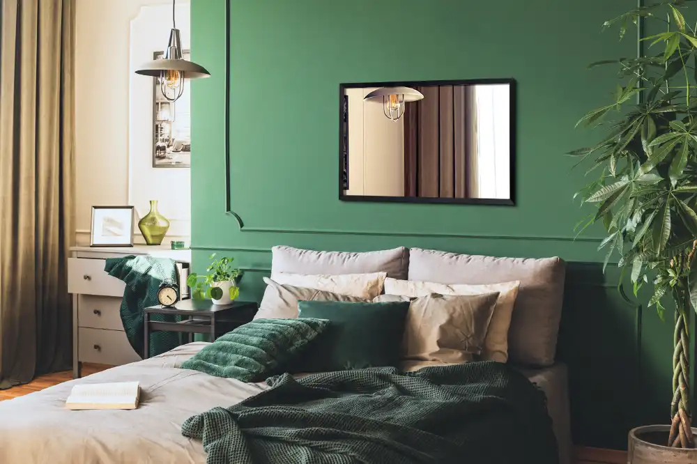 Mirror rectangle with black frame