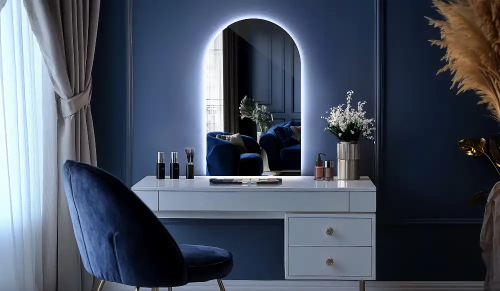 Arched mirror LED light