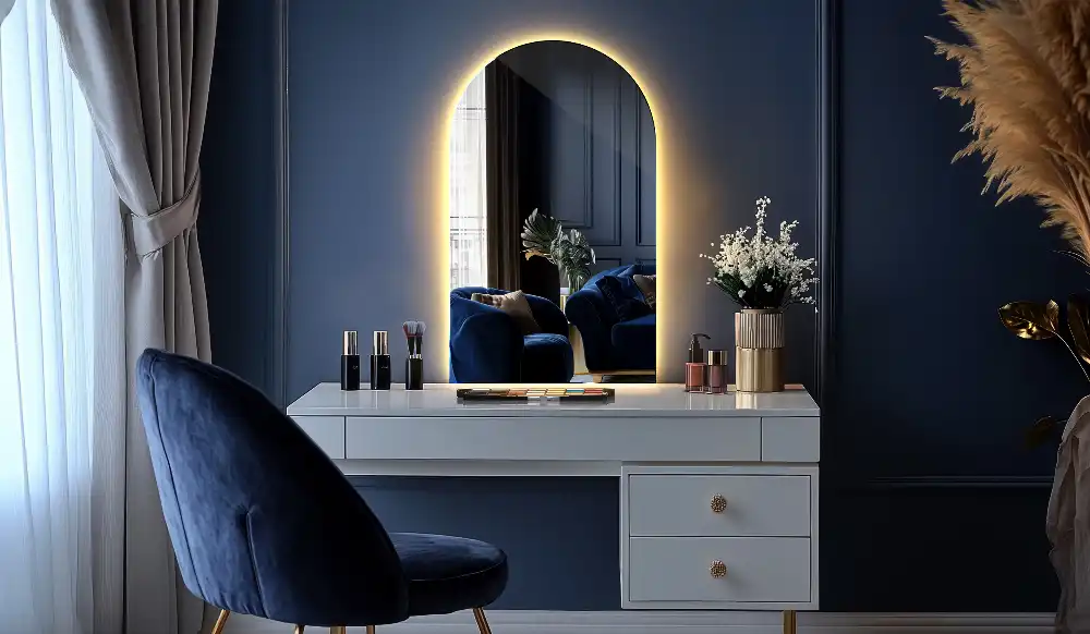 Arched mirror LED light
