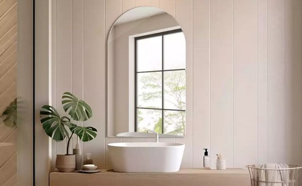 Small bathroom with a shower - how to arrange it?