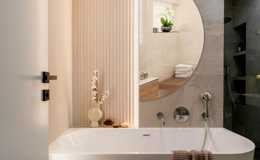 How to decorate a narrow bathroom? Clever tricks